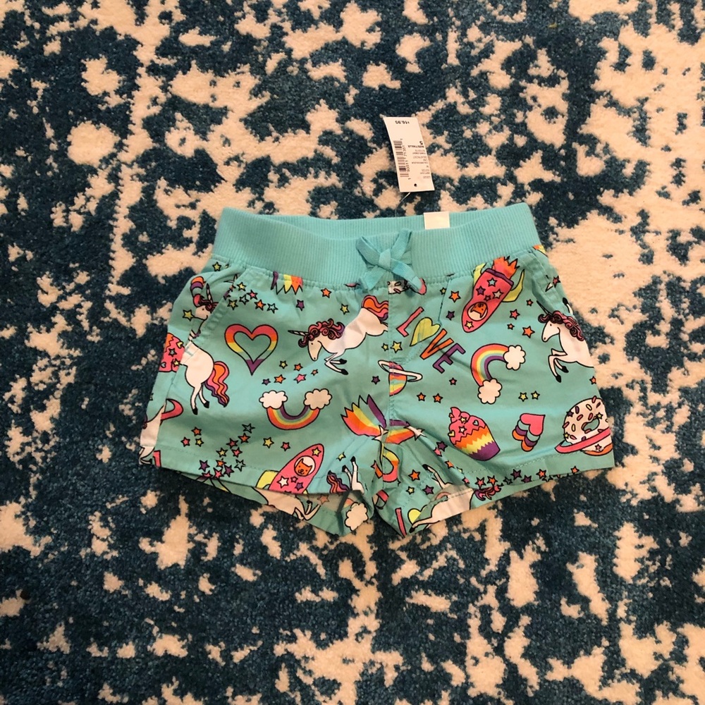 NWT girls pull on shorts Children’s Place size 5